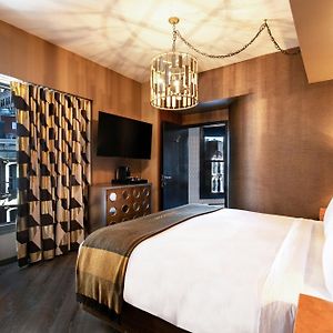 Studio King Room